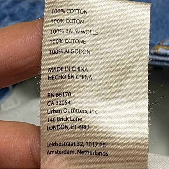 PILCRO Shorts Women’s Size 25 Blue denim Mid Rise Short Shorts - Picture 13 of 14